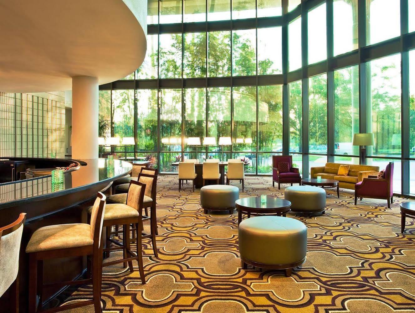 Sheraton Tampa Brandon Hotel Exterior foto