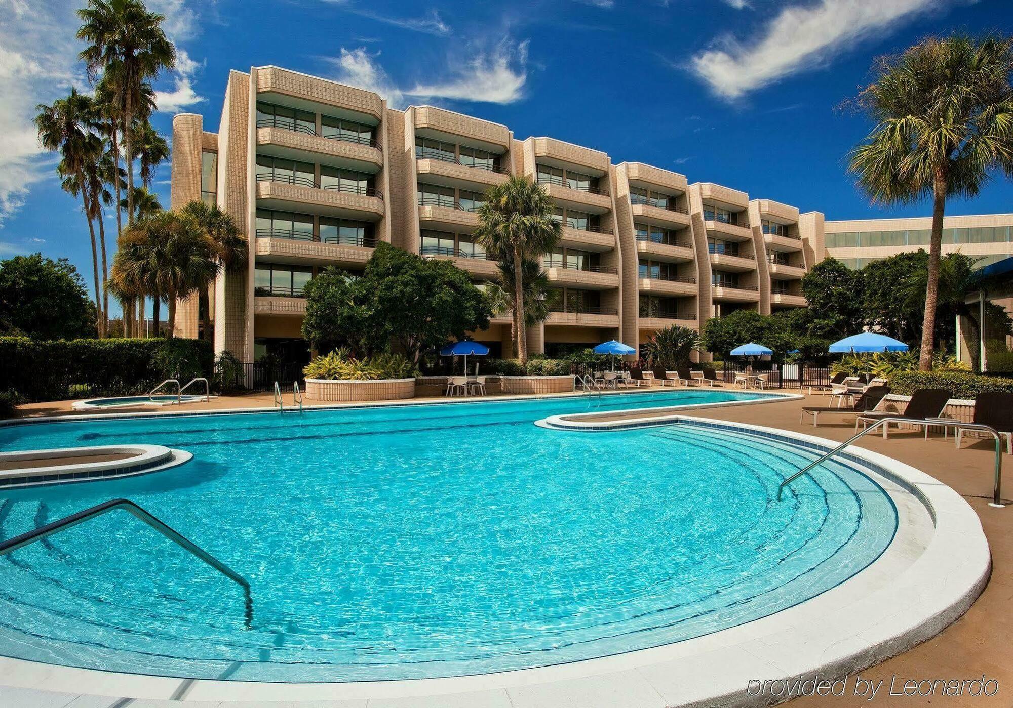 Sheraton Tampa Brandon Hotel Exterior foto